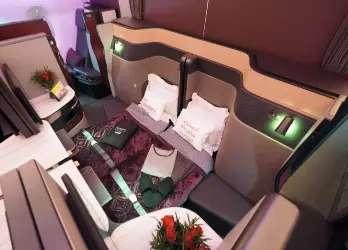 quatar business class suite